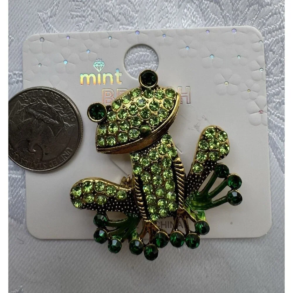Mint Happy Colorful Green Sitting Frog Rhinestone  Brooch 1.5
